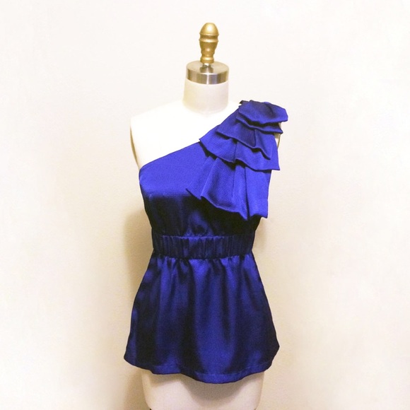 One Shoulder Top - Picture 1 of 3